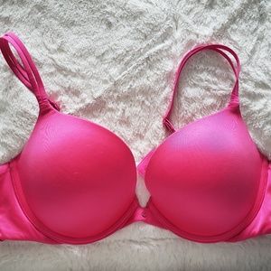 Victoria's Secret Very Sexy Pushup